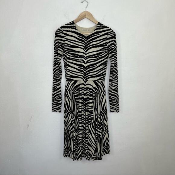 Nadia Tarr Zebra Print Long Sleeve Pleated Dress with Pockets Size Large - Picture 1 of 13